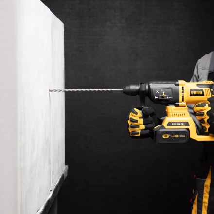 Бур по бетону Denzel, 10 x 260 мм, двойная спираль, три пылеотводящие кромки, 705018 купить в Перми