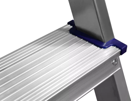 Лестница-стремянка двухсторонняя алюминиевая, СИБИН 38825-03, 3 ступени 38825-03 купить в Перми