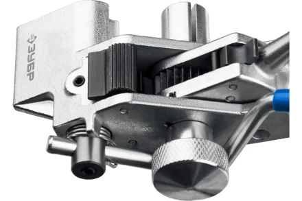 Инструмент для натяжения ленты ИНХ-20 ЗУБР 22624 купить в Перми