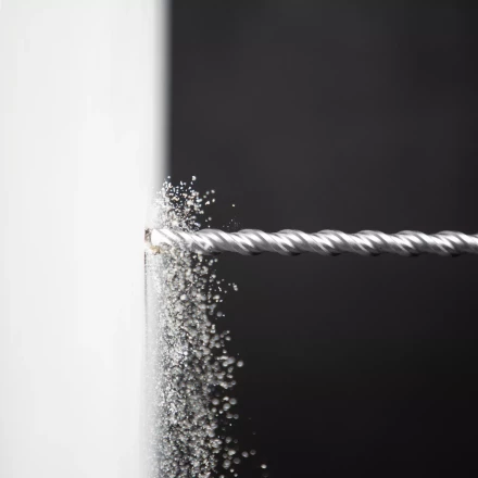 Бур по бетону Denzel, 10 x 460 мм, двойная спираль, три пылеотводящие кромки, 705020 купить в Перми